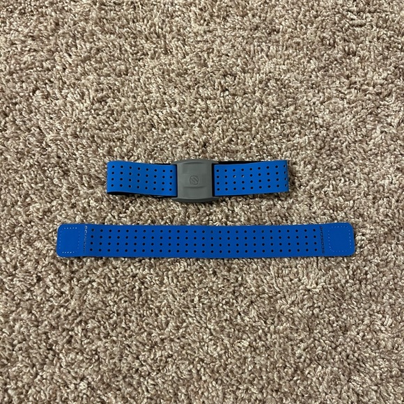 Scosche Rhythm+™ Wireless Fitness Heart Rate Monitor, Blue, Excellent Used - Picture 9 of 12